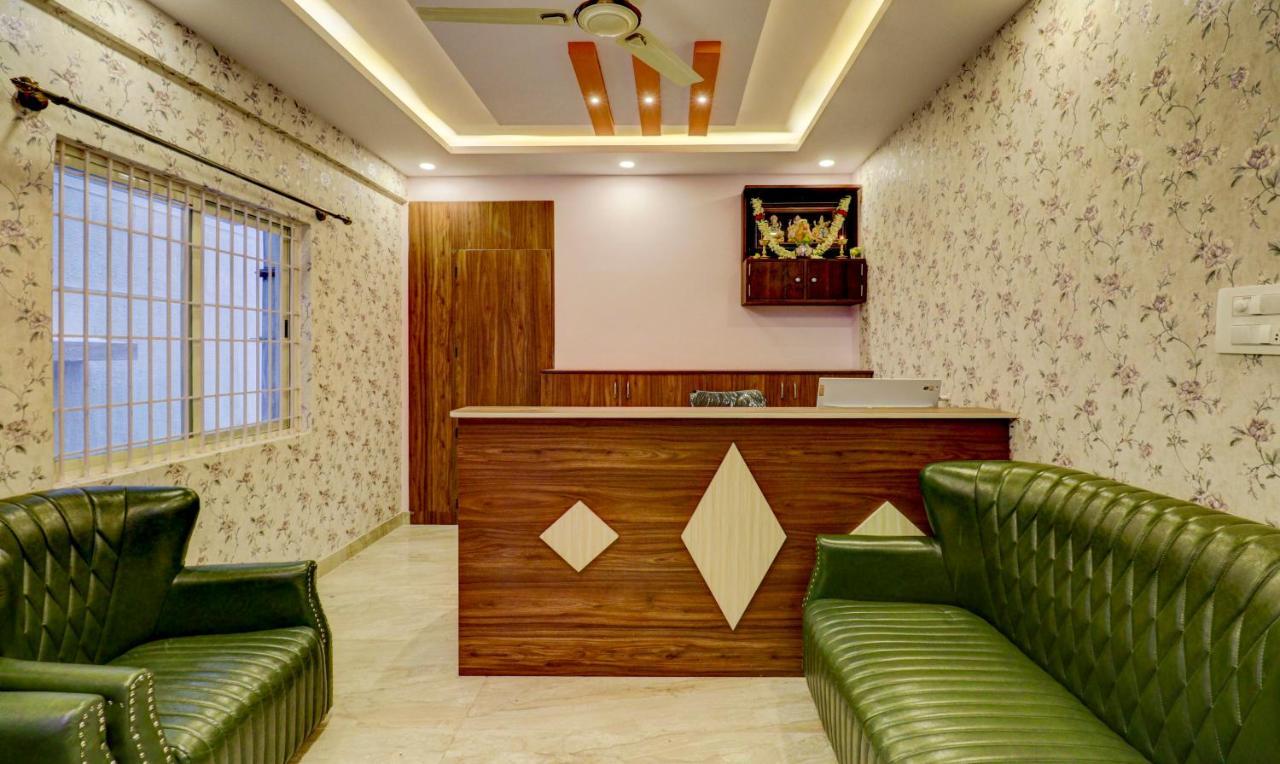 Treebo Three Street Inn Bangalore Exterior photo